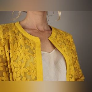 Vintage Anne Klein Embroidered Light Jacket 🌻